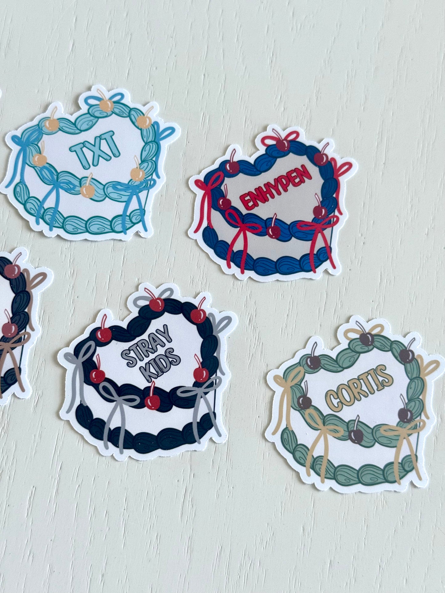 K-Pop Group Heart Cake Stickers