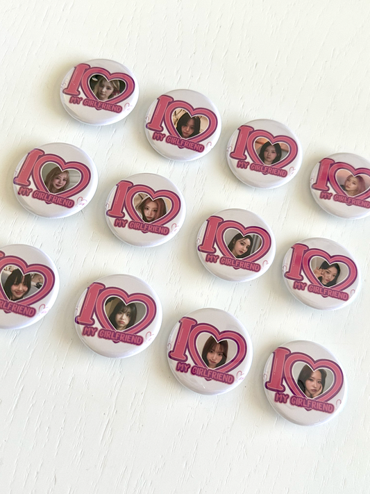 LOONA I Love my Girlfriend Button Pins
