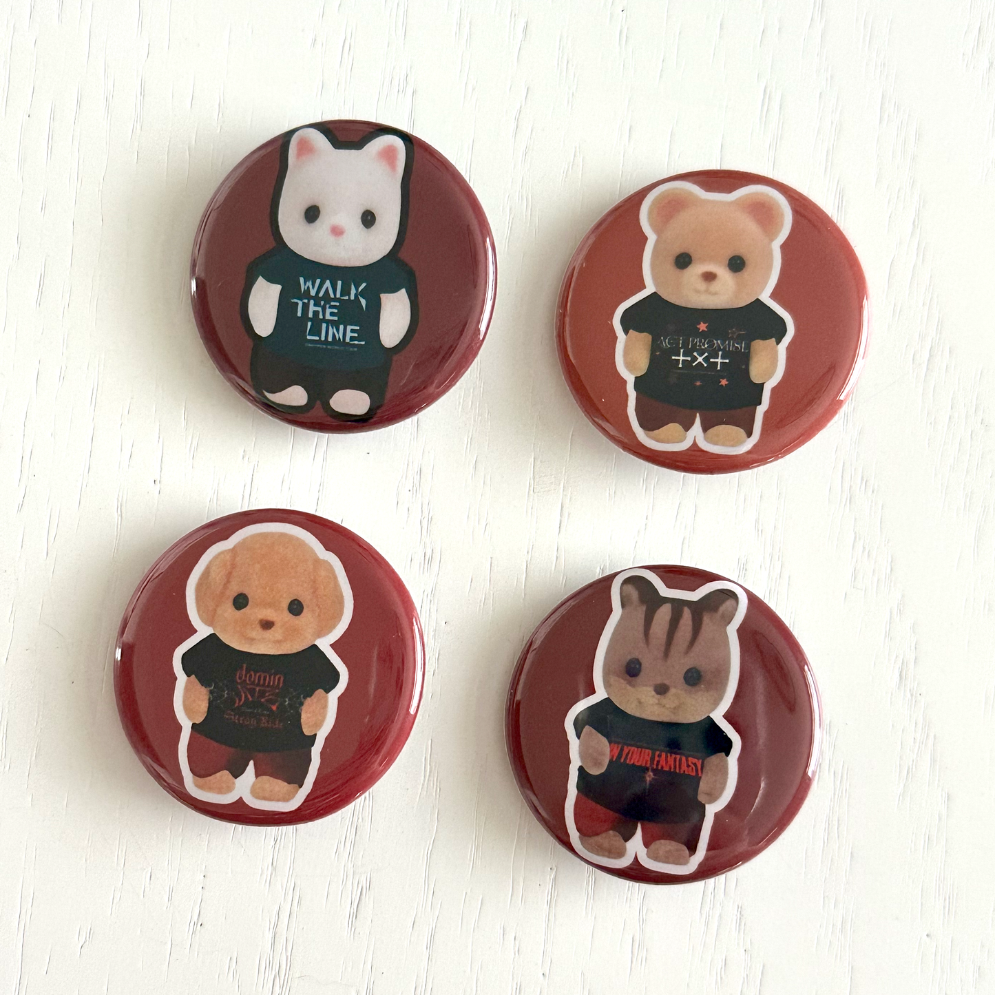 K-Pop Concert Tour Shirt Button Pins